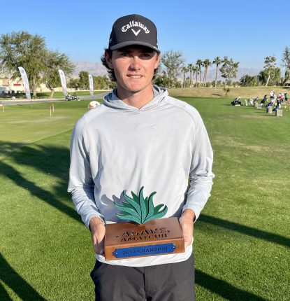 Connor Williams Holding the Agave Amateur Trophy